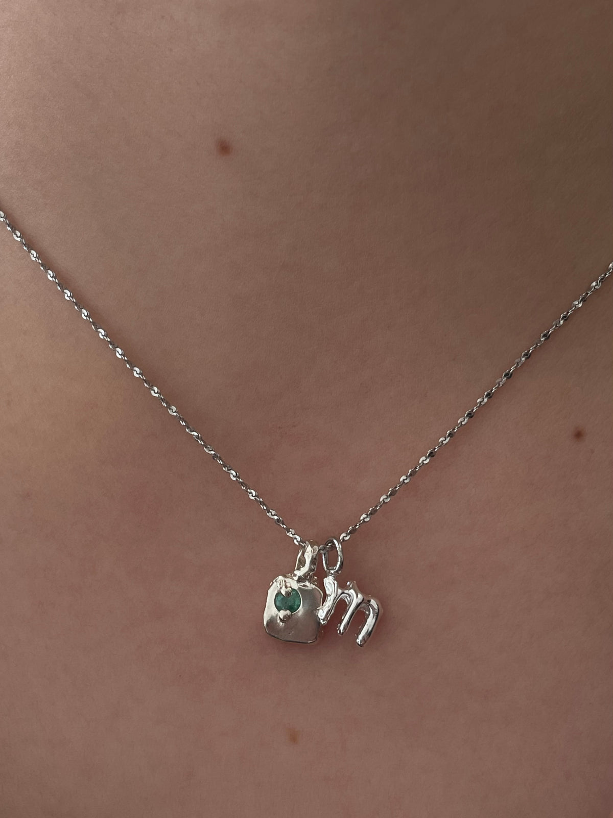 Alphabet necklace（アルファベットネックレス）