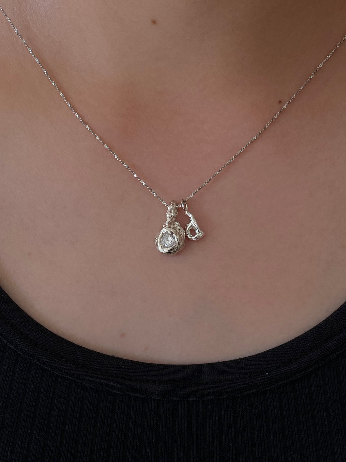 Alphabet necklace（アルファベットネックレス）
