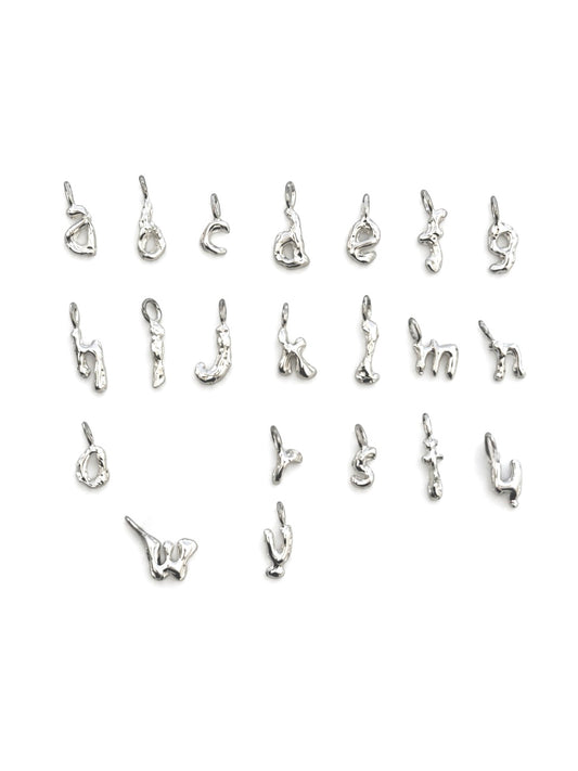 Alphabet necklace（アルファベットネックレス）