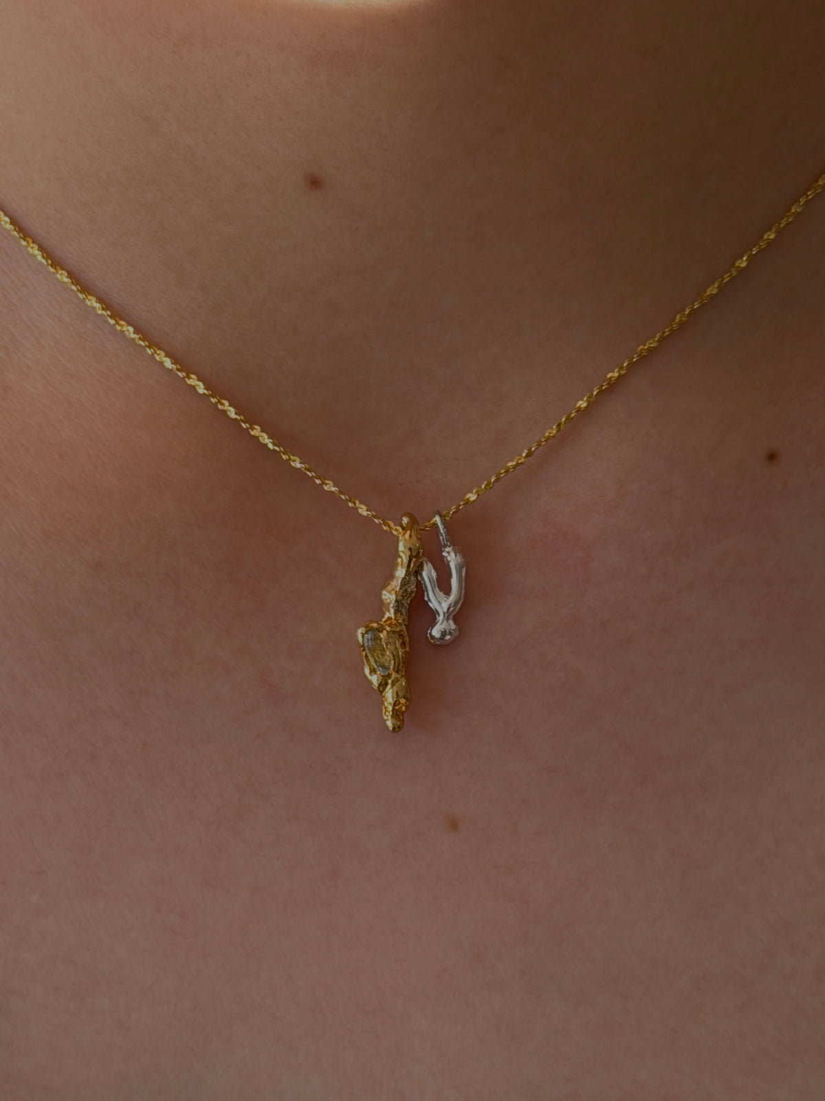 Alphabet necklace（アルファベットネックレス）